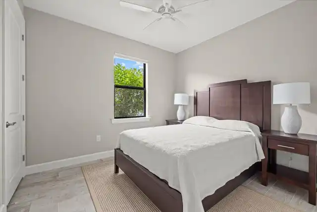 Listing Photo 23