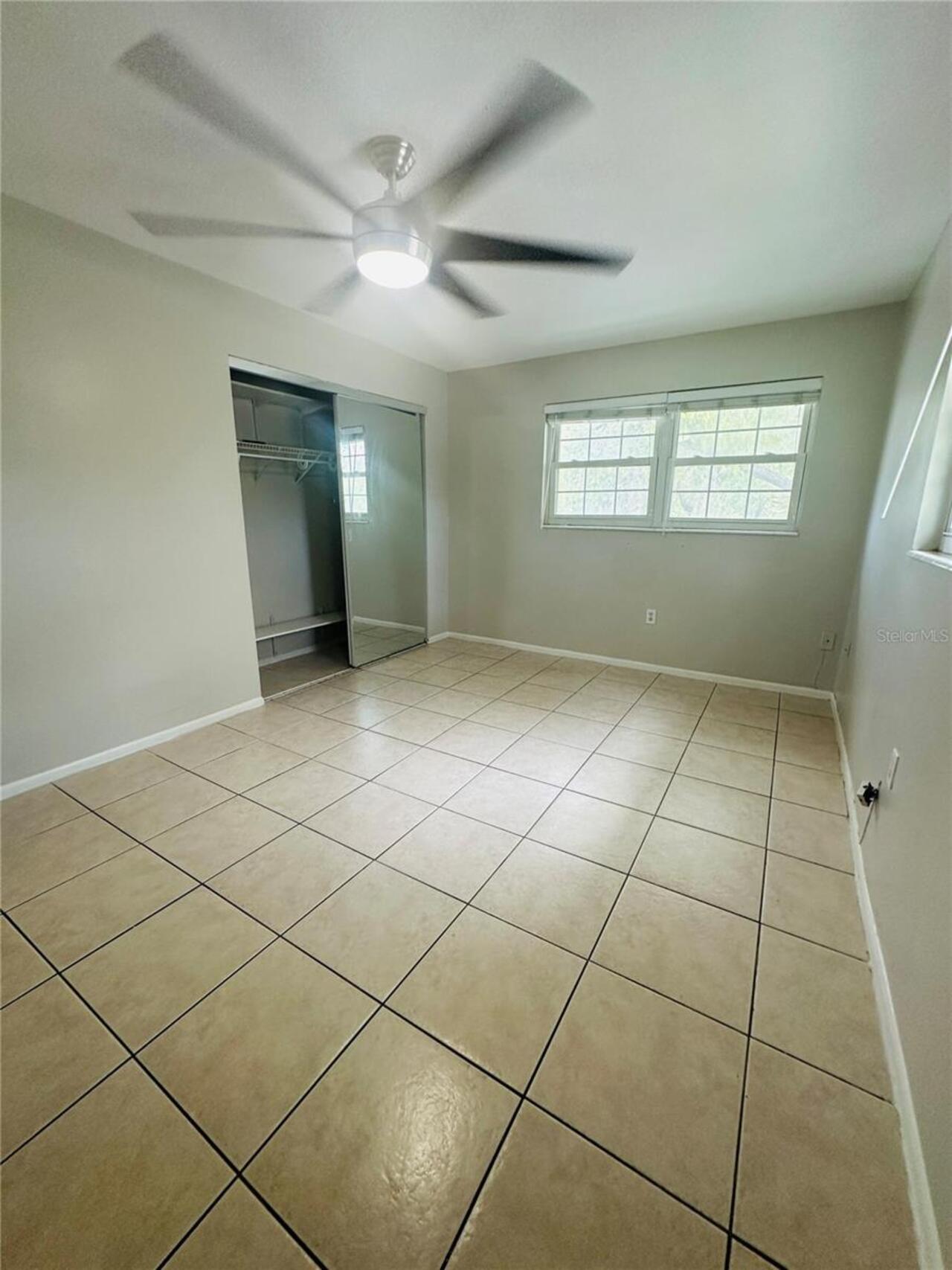 Listing Photo 12
