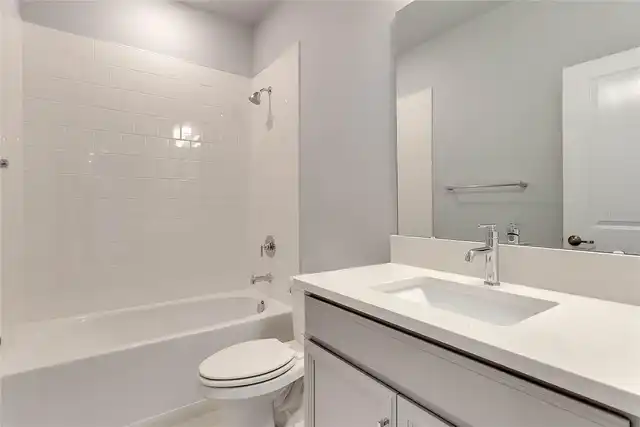 Listing Photo 19