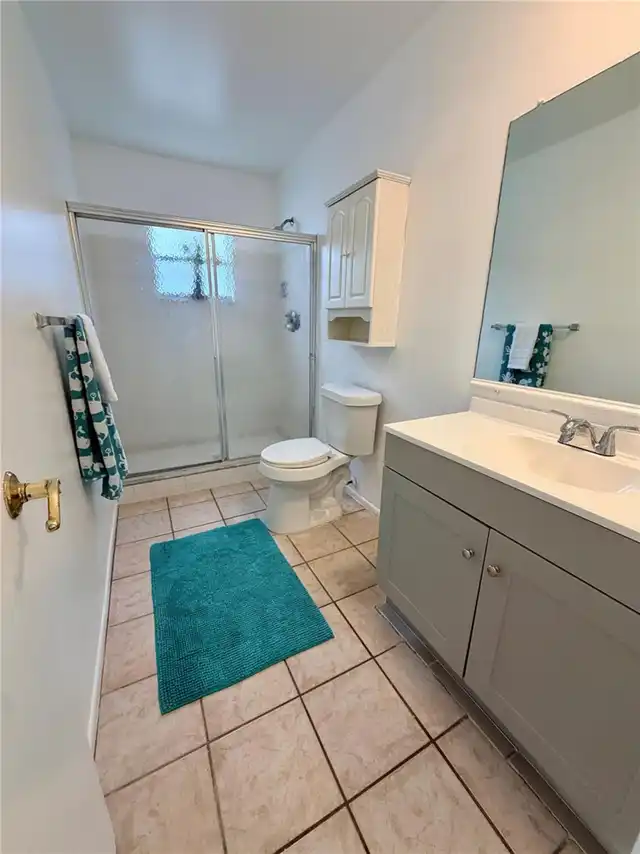 Listing Photo 8