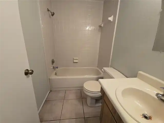 Listing Photo 11