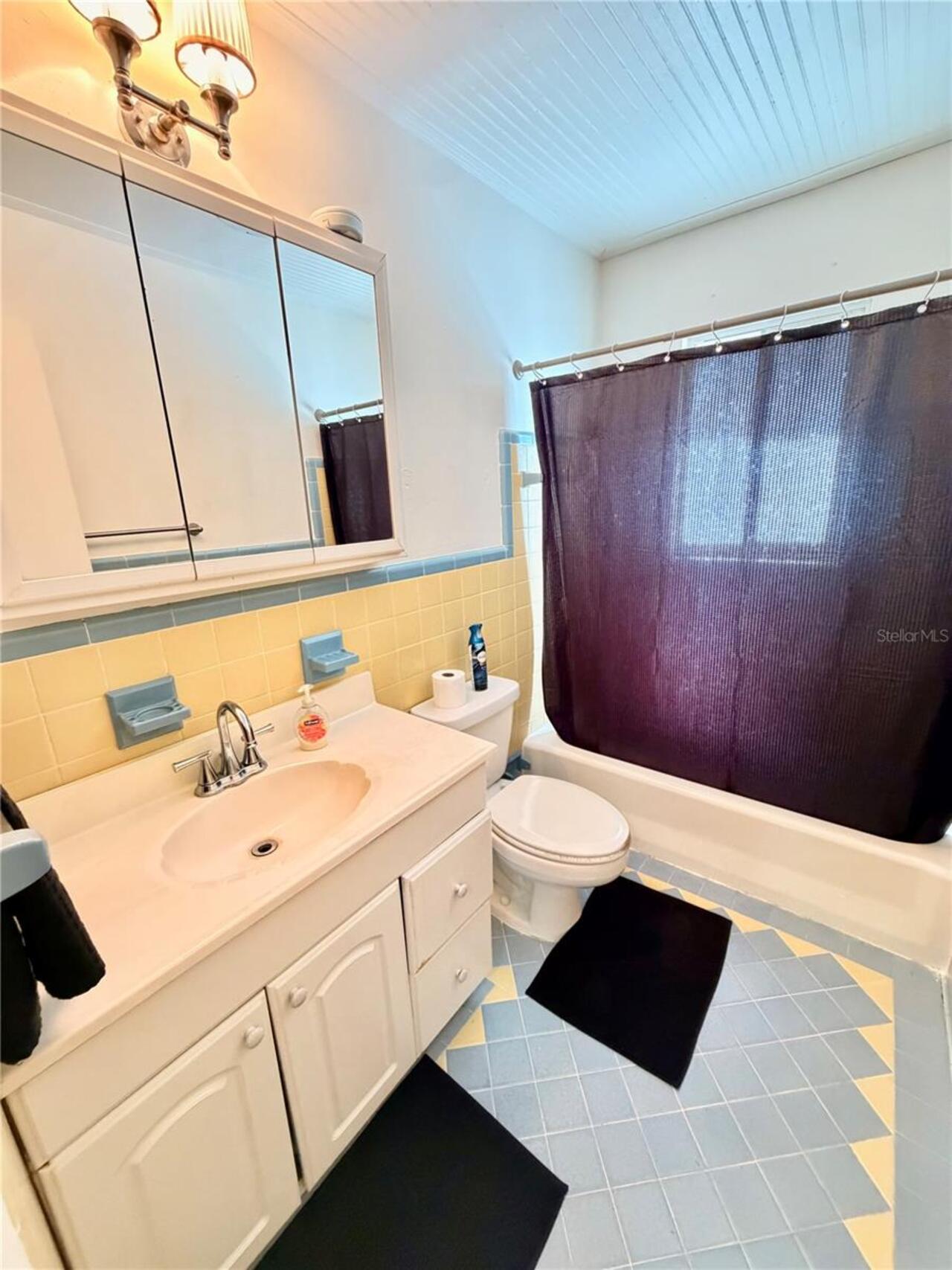 Listing Photo 10
