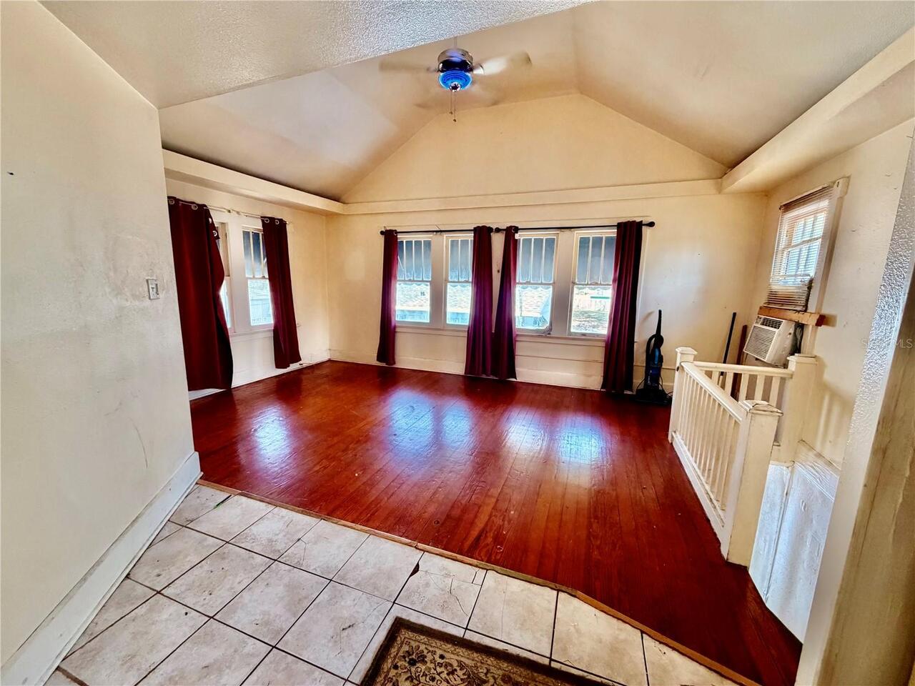 Listing Photo 16