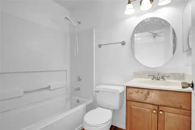 Listing Photo 11