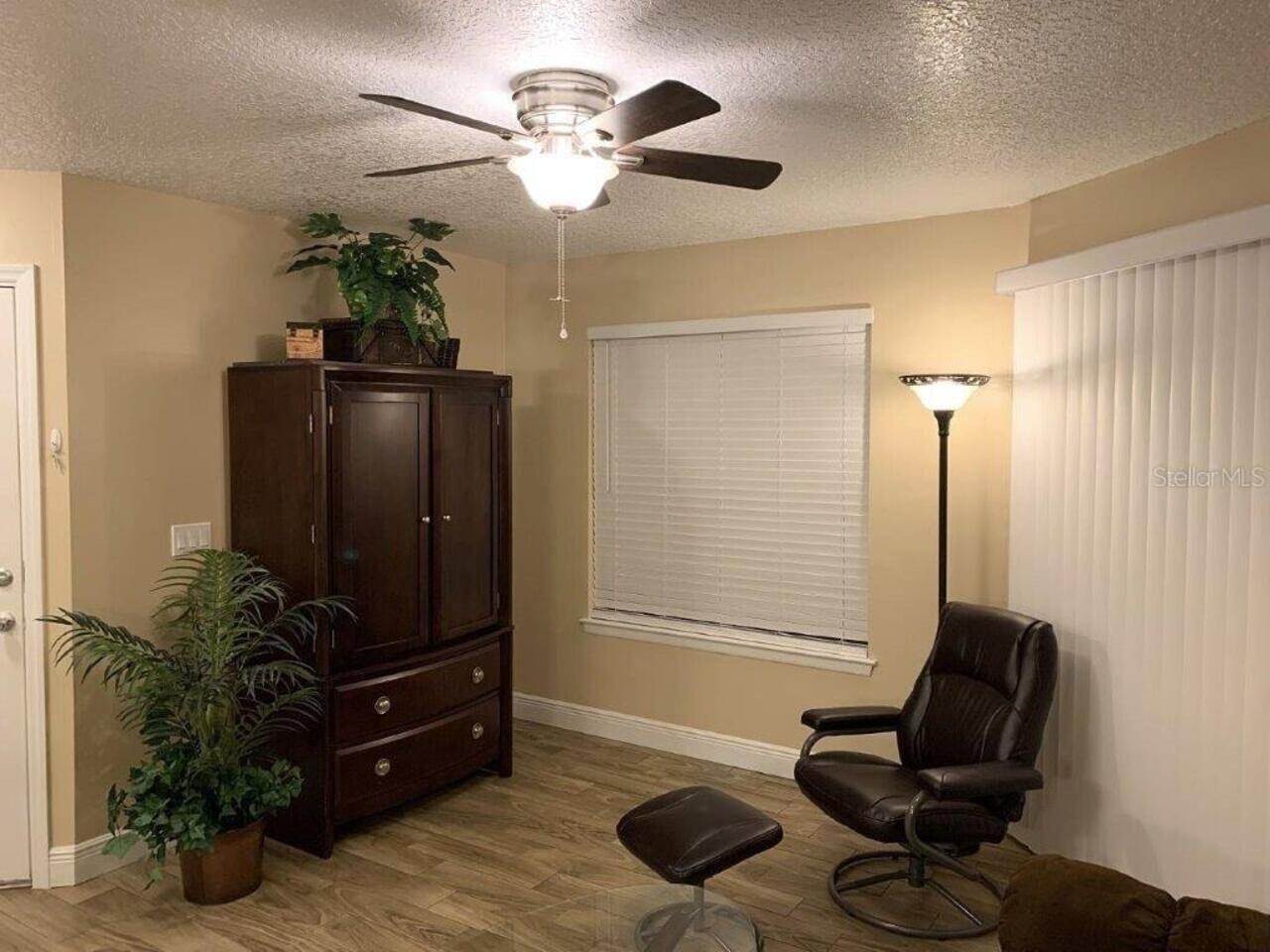 Listing Photo 9