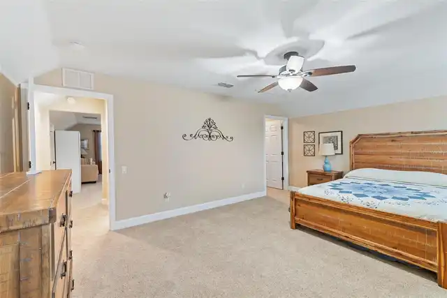 Listing Photo 38
