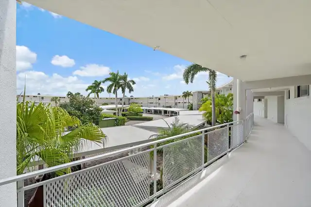 Listing Photo 37
