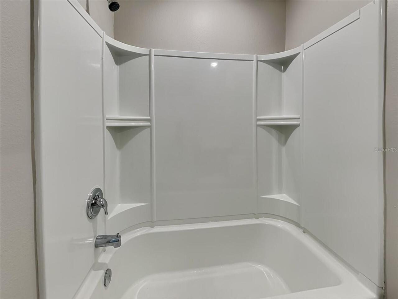 Listing Photo 14