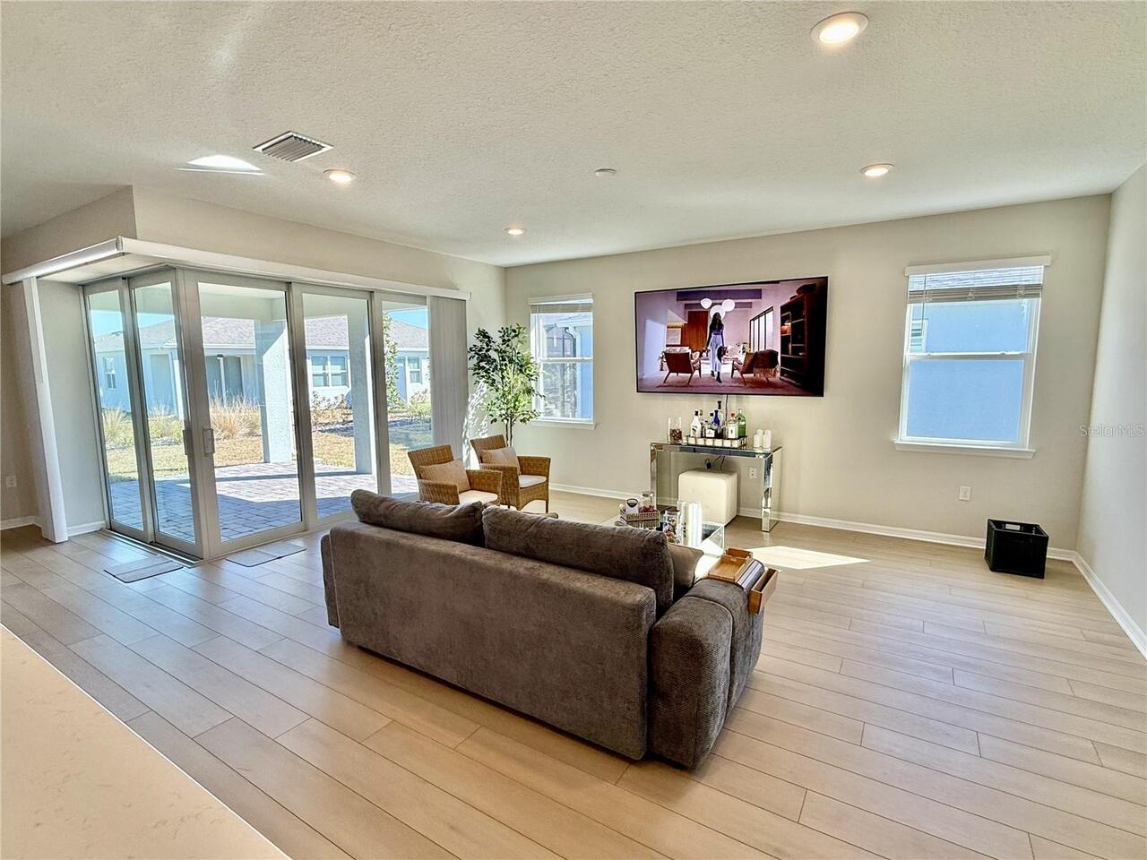 Listing Photo 7