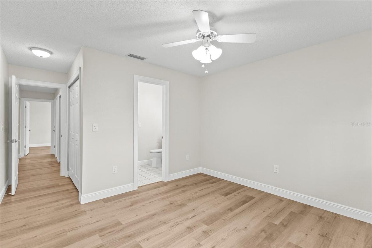 Listing Photo 33