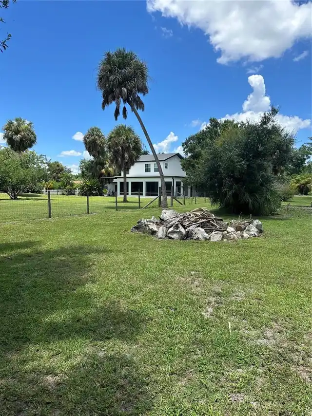 Listing Photo 5