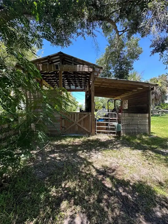 Listing Photo 6