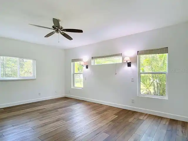 Listing Photo 31