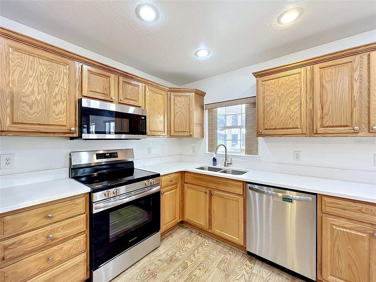 Listing Photo 14