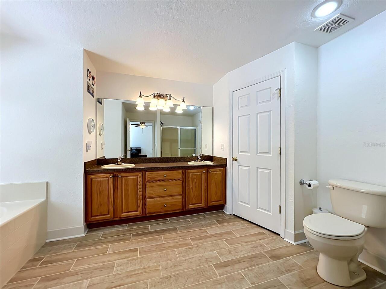 Listing Photo 43
