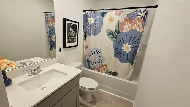 Listing Photo 10