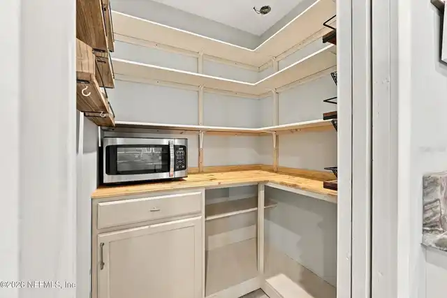 Listing Photo 25