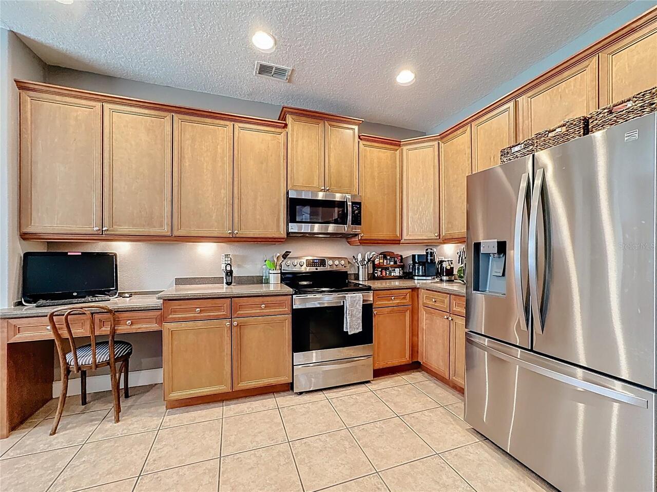 Listing Photo 10