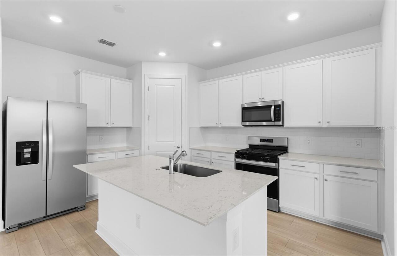 Listing Photo 16