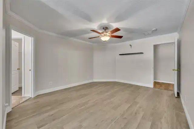 Listing Photo 13