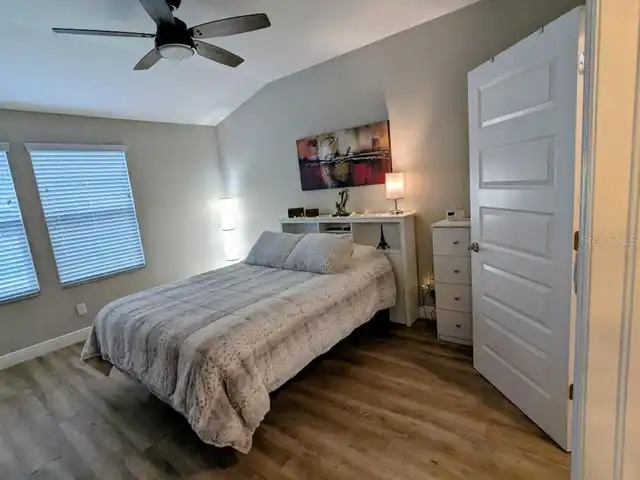 Listing Photo 14