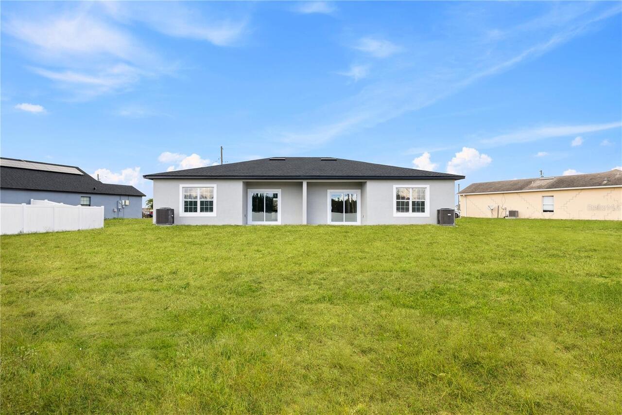 Listing Photo 10