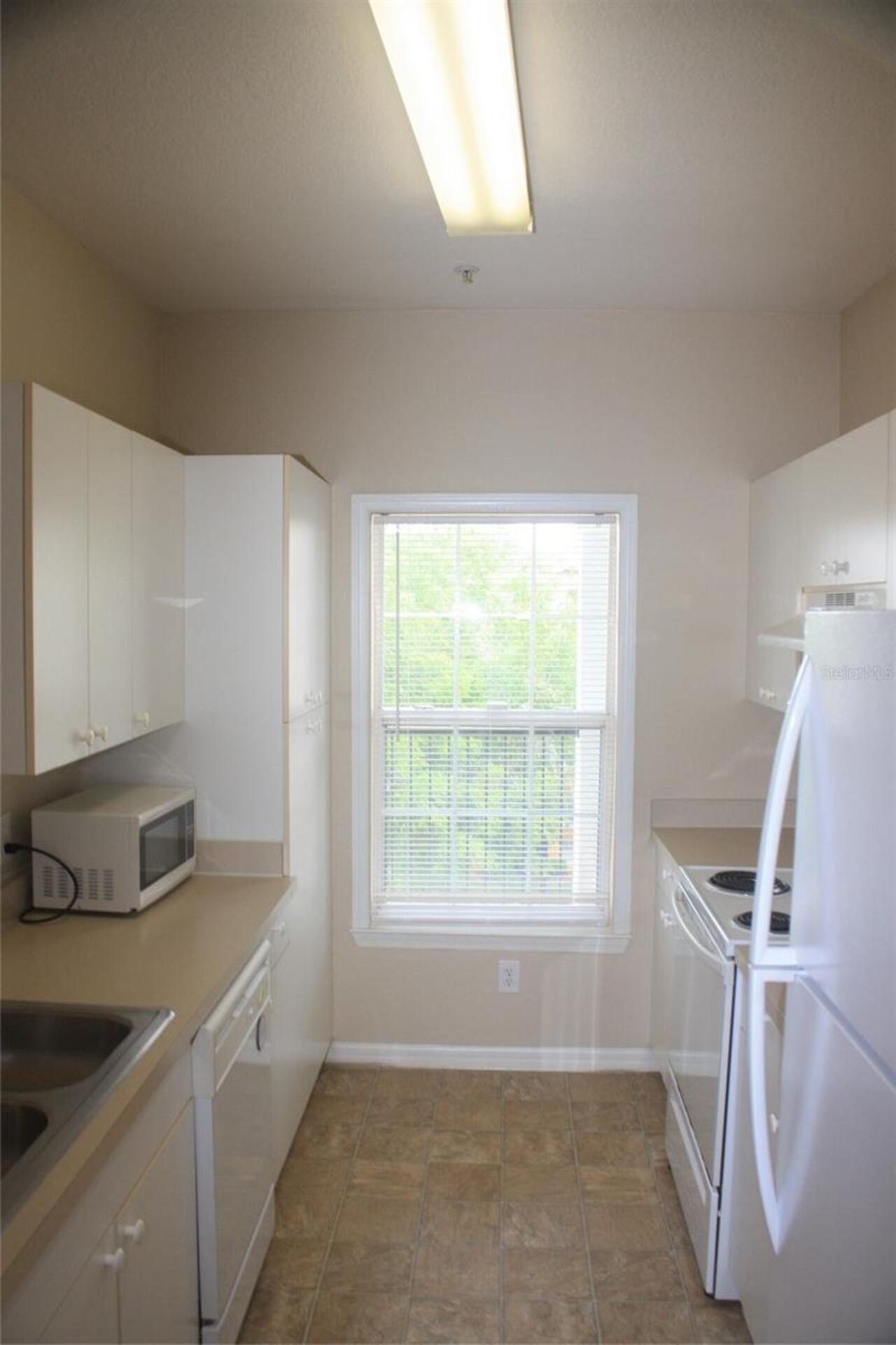 Listing Photo 9