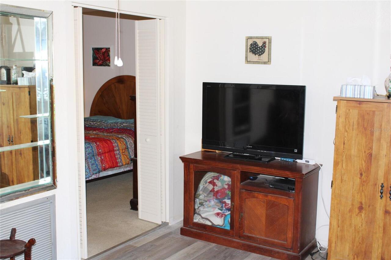 Listing Photo 16