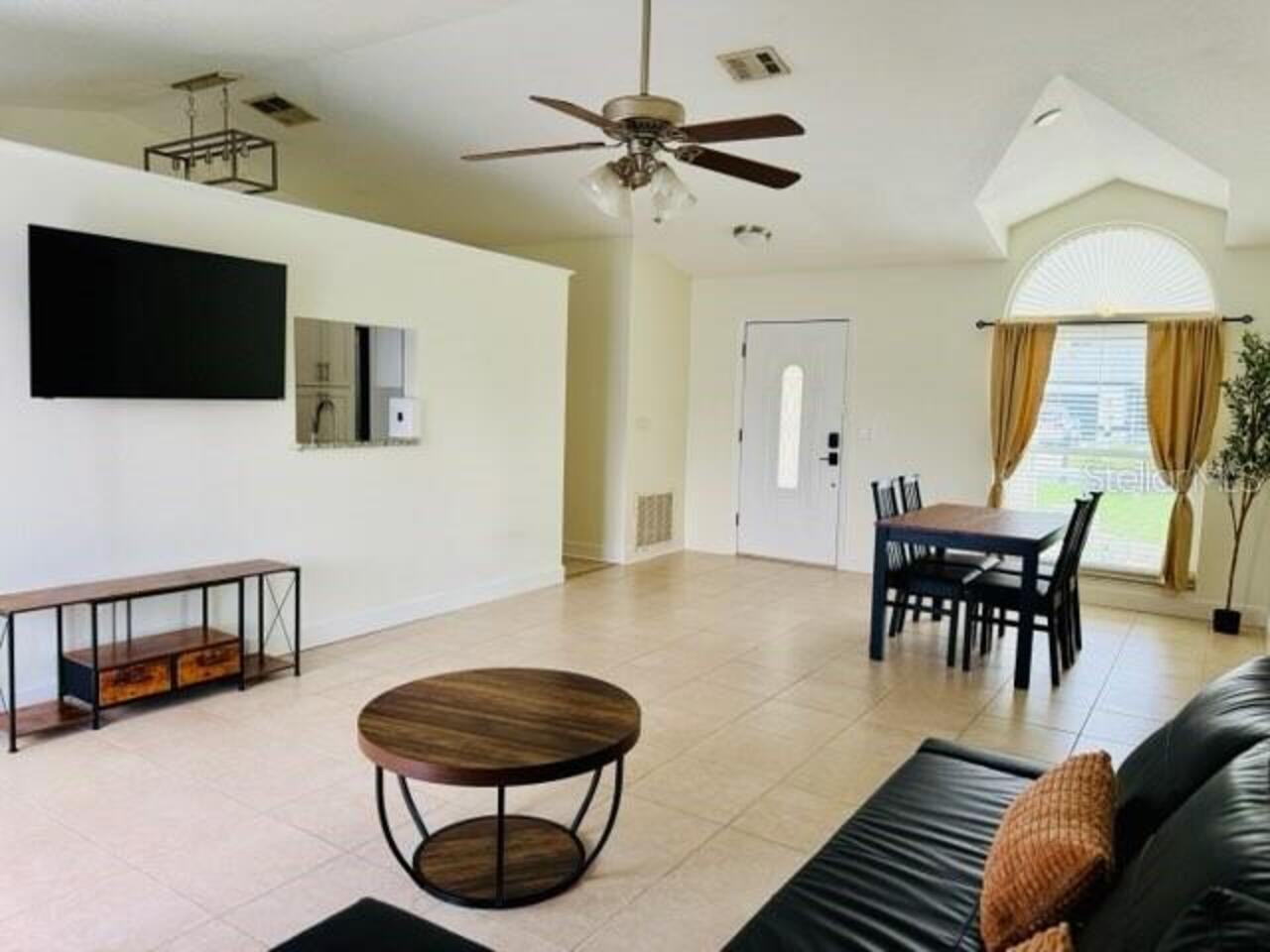 Listing Photo 8