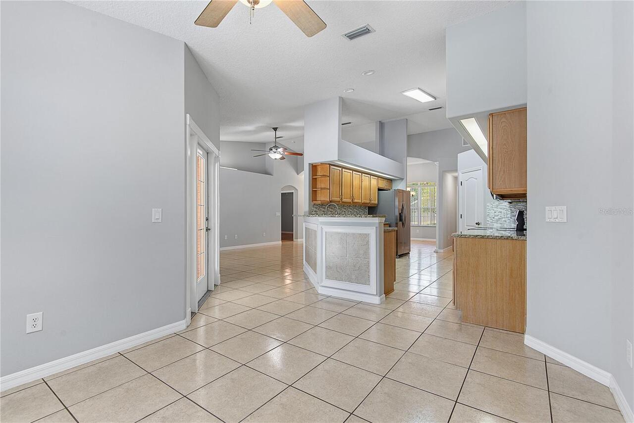 Listing Photo 14