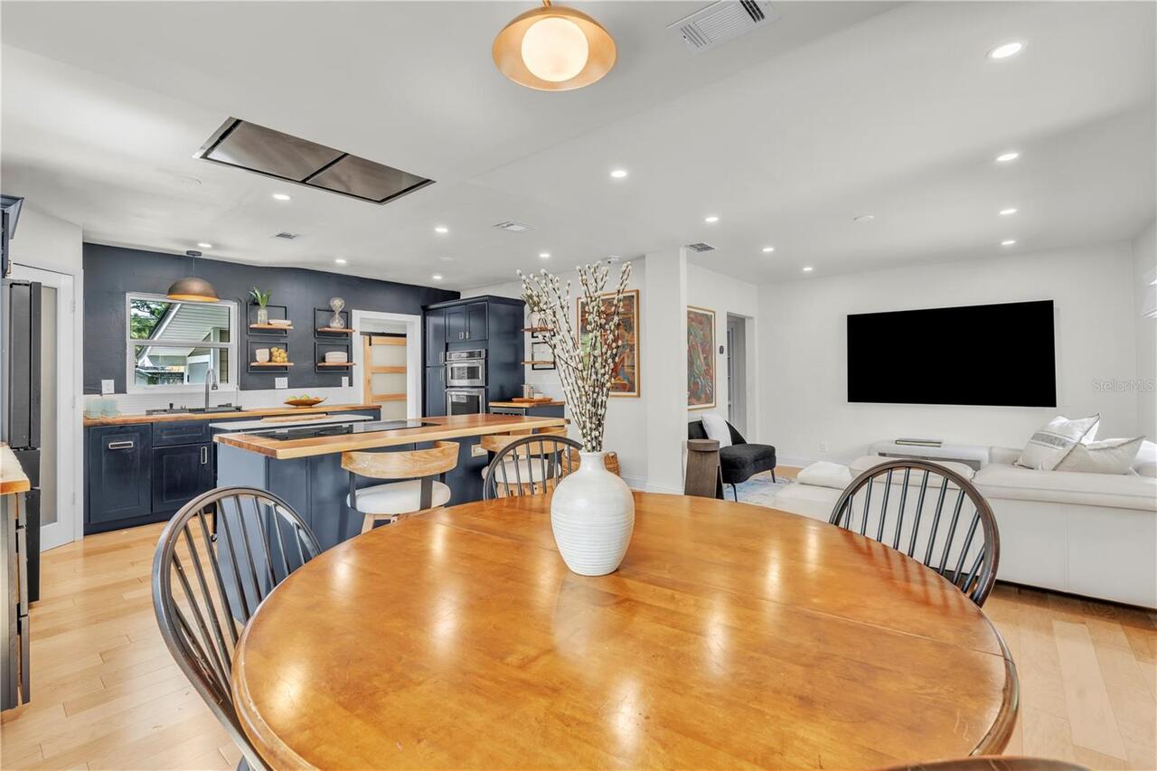 Listing Photo 10
