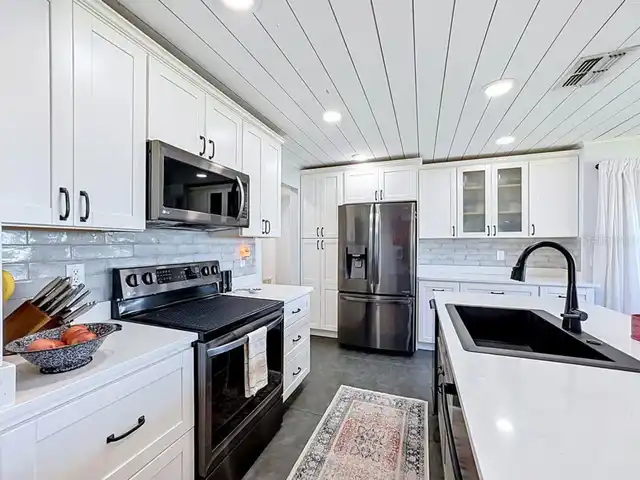 Listing Photo 32