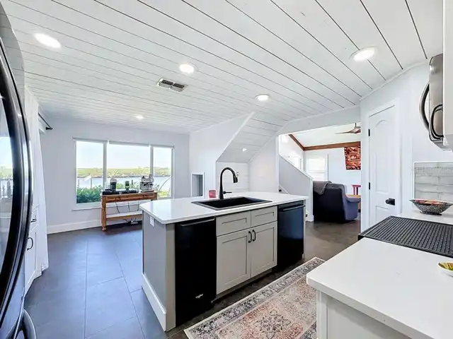 Listing Photo 35