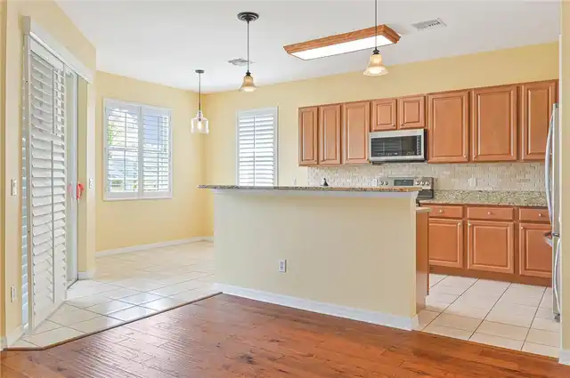 Listing Photo 10