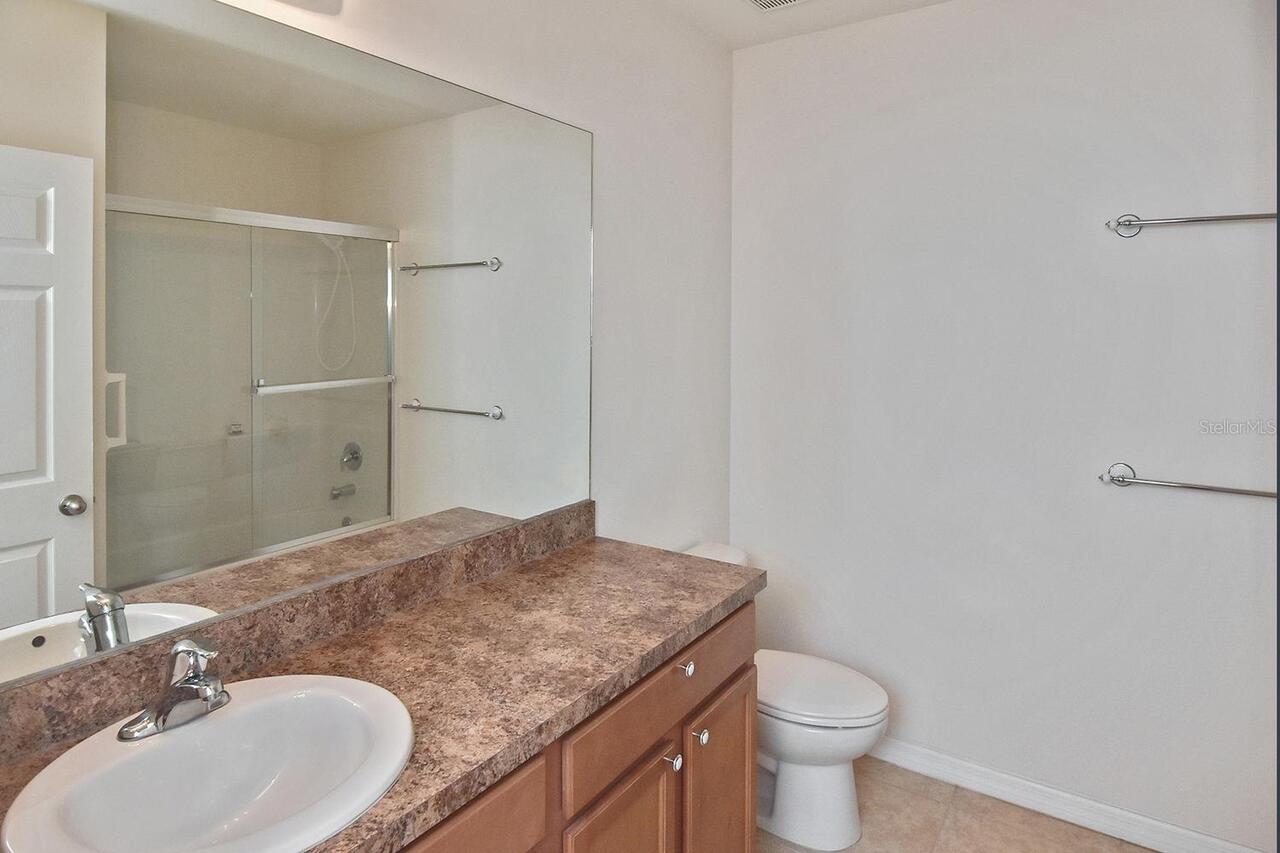 Listing Photo 17