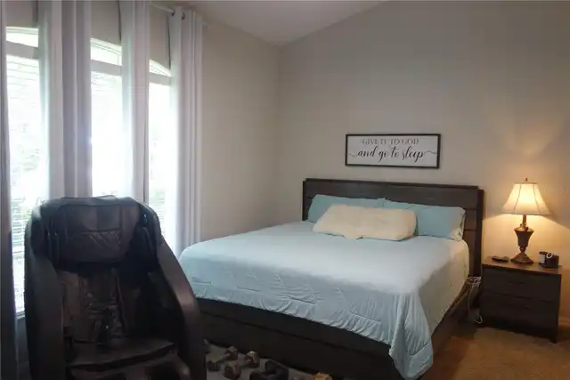 Listing Photo 16