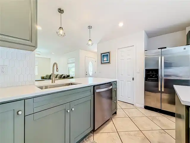 Listing Photo 10