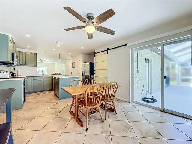 Listing Photo 14