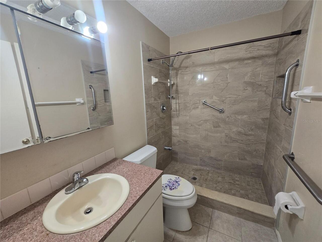 Listing Photo 26