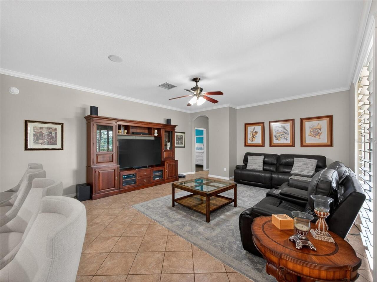Listing Photo 14
