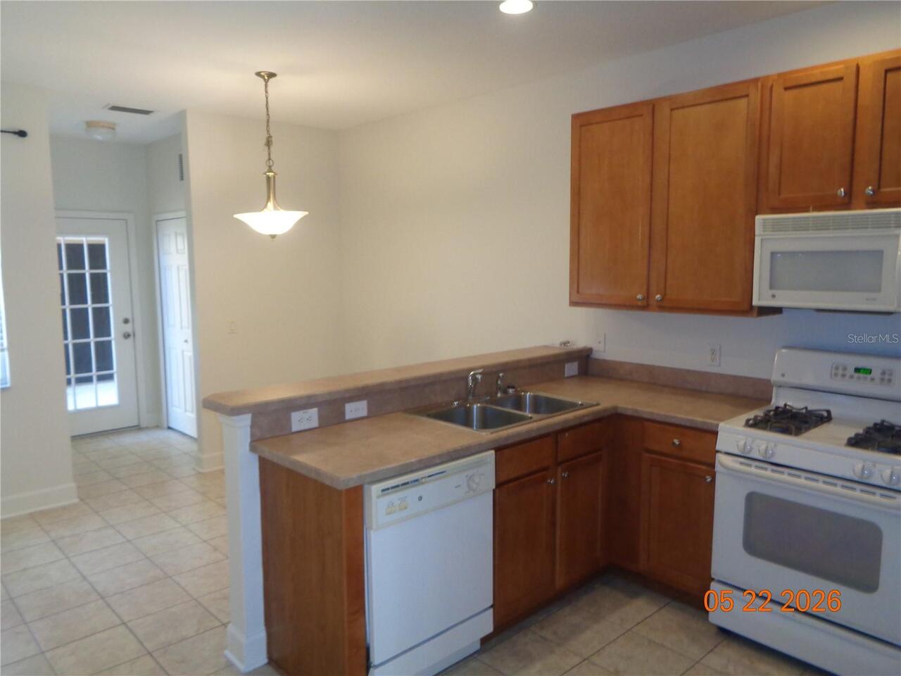 Listing Photo 12