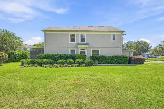 Listing Photo 10