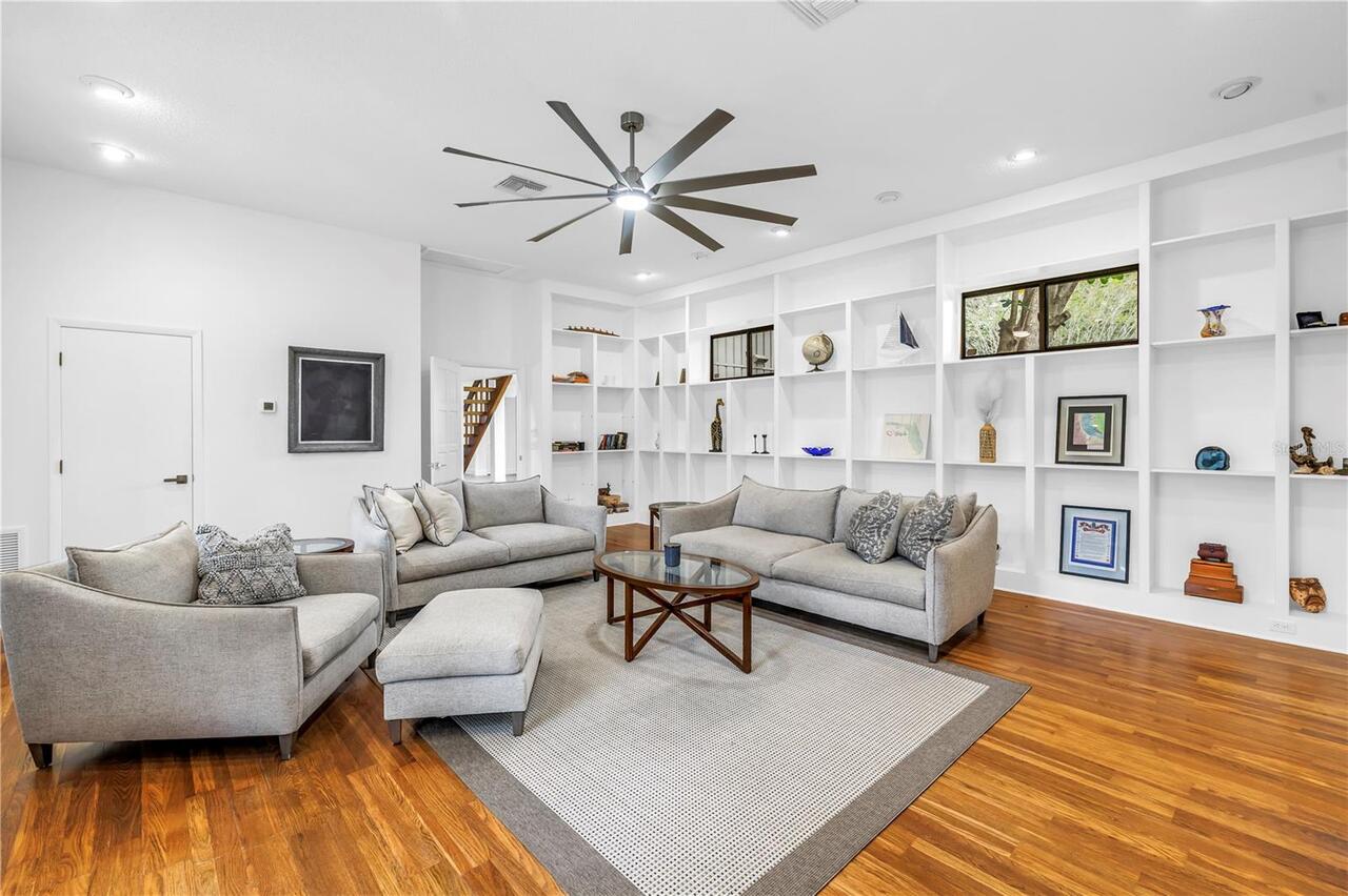 Listing Photo 14