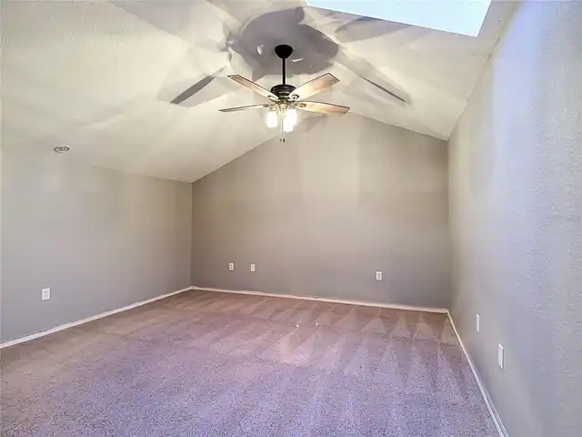 Listing Photo 22