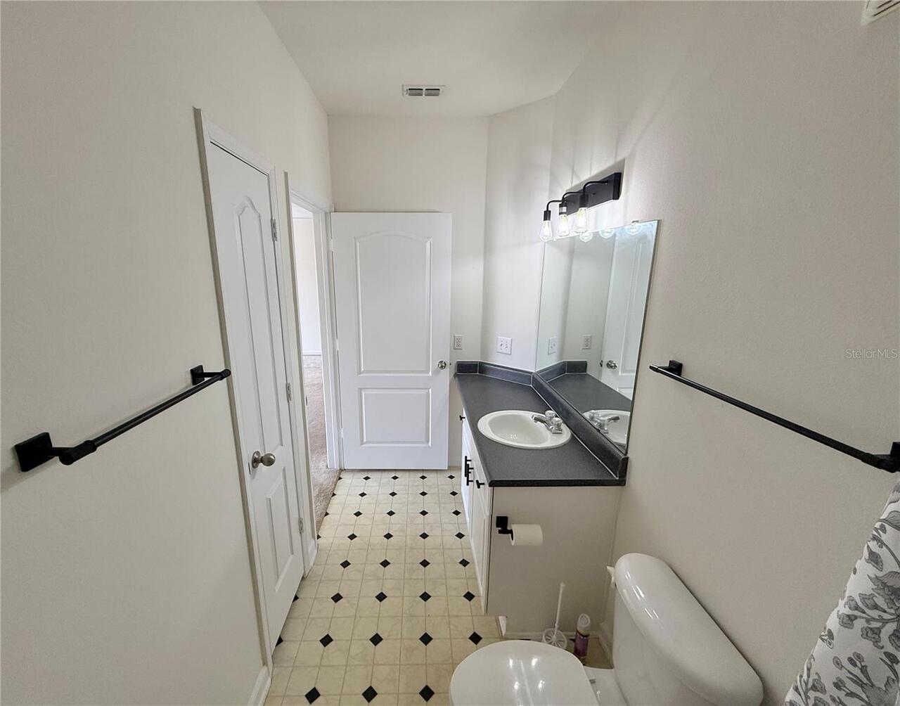 Listing Photo 10