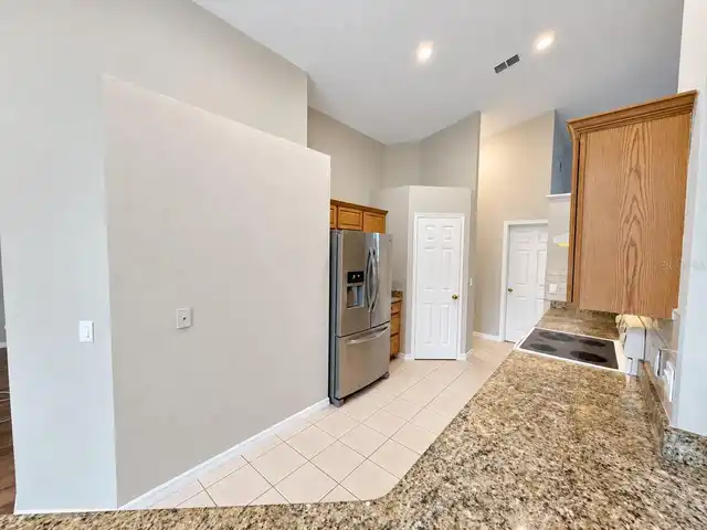 Listing Photo 7