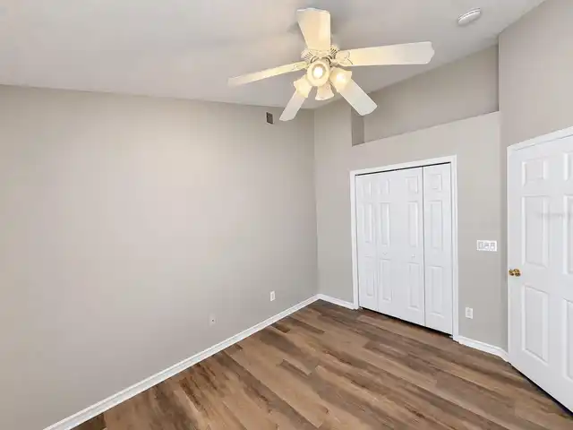 Listing Photo 16