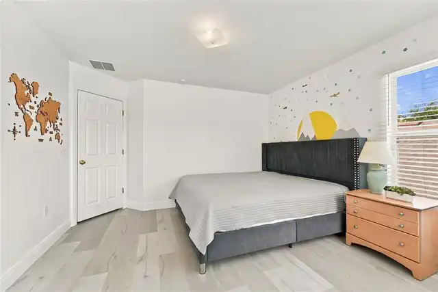 Listing Photo 27