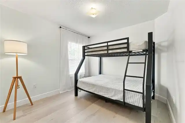 Listing Photo 29