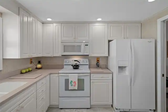 Listing Photo 18